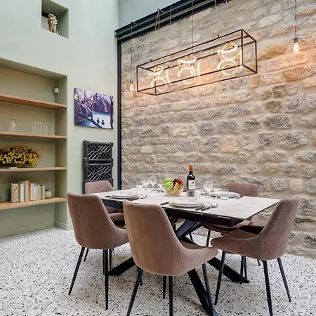 334 Parisian Loft - Superb In