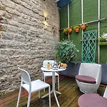 334 Parisian Loft - Superb In