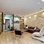 334 Parisian Loft - Superb In *
